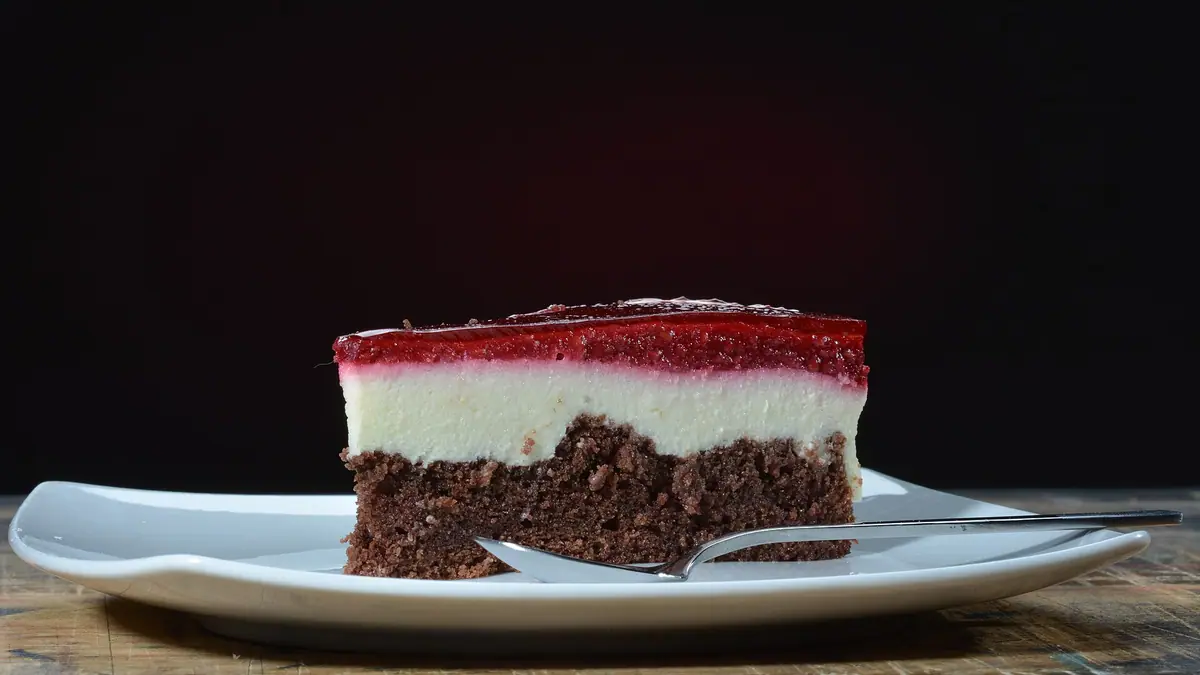 Cake Box – eggless cake shop in Plymouth town centre